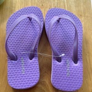 kids flip flops